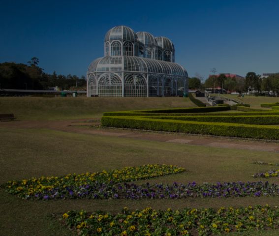 Foto panorâmica do Jardim Botânico de Curitiba